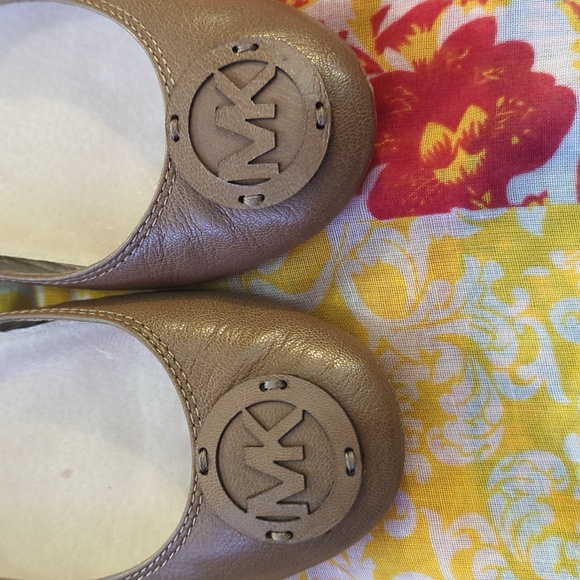 Michael Kors women's flats - Picture 3 of 5